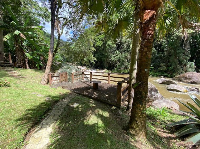 Lumiar chalé colonial com beira rio particular e reservado area de lazer ofuro, pertinho centro do bairro Exterior foto